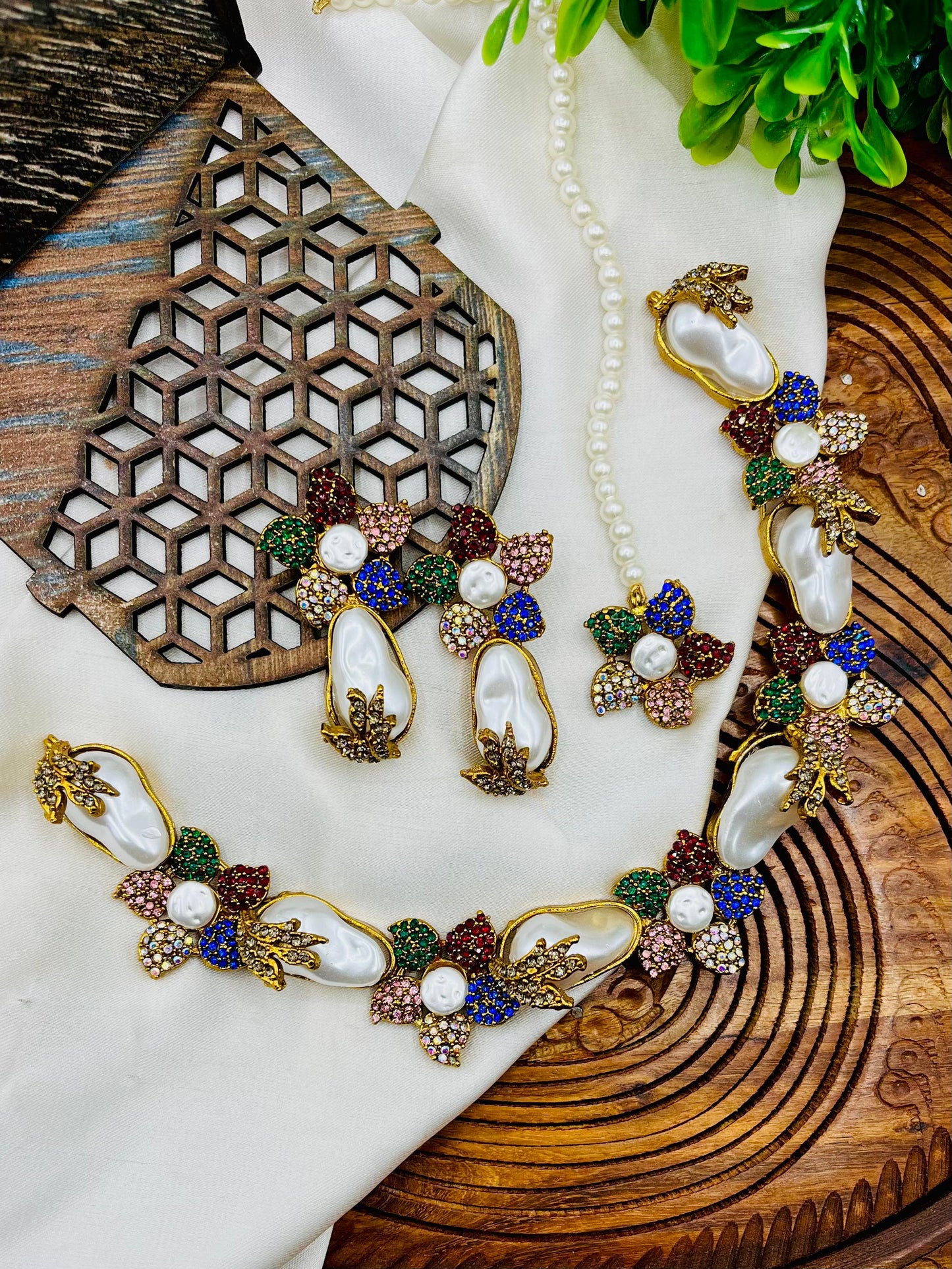Foldable necklace