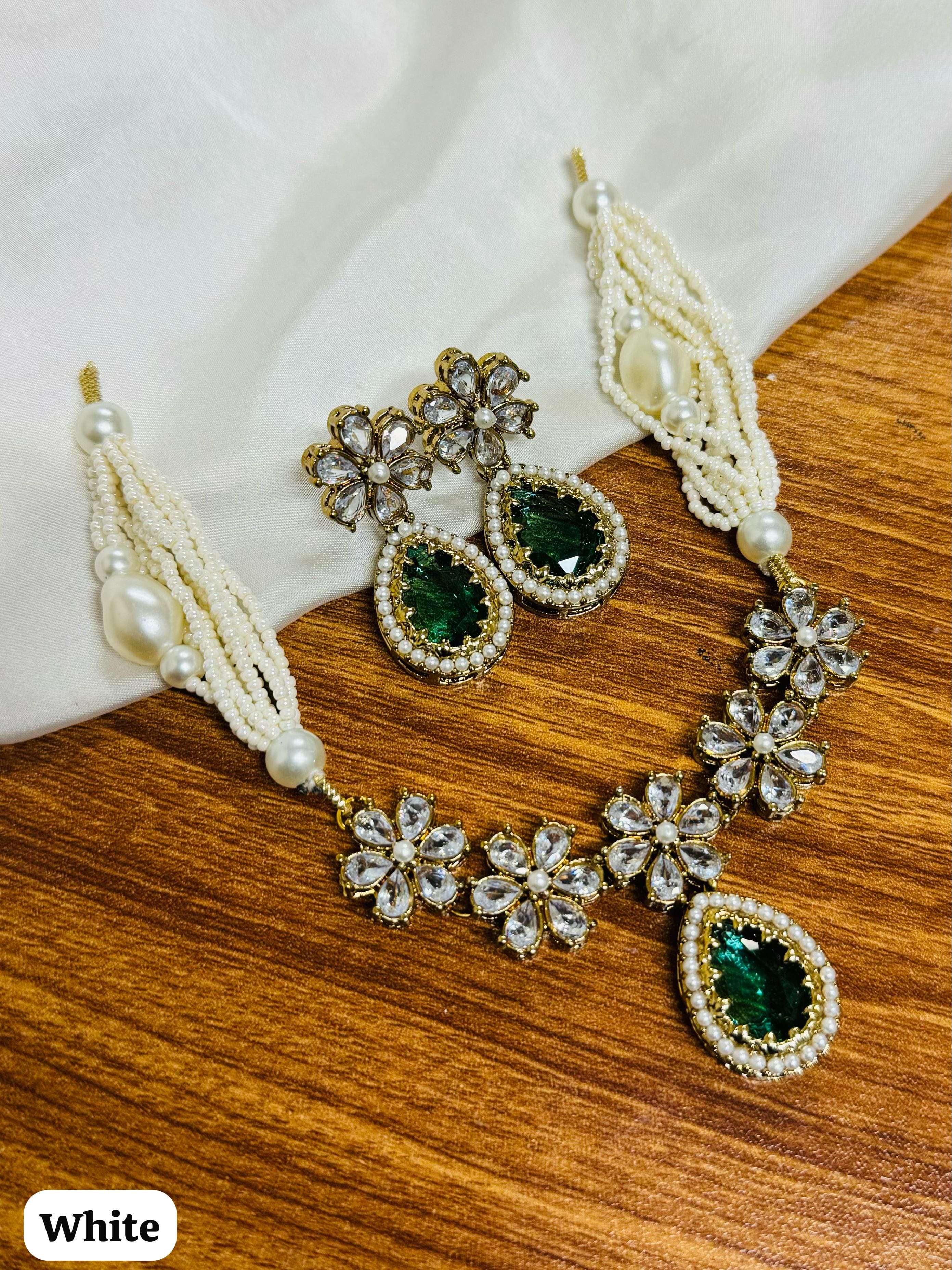 Mini necklace (Turkish)