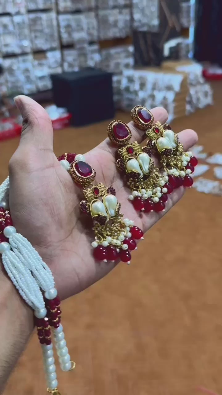 * Beautiful Hasli set